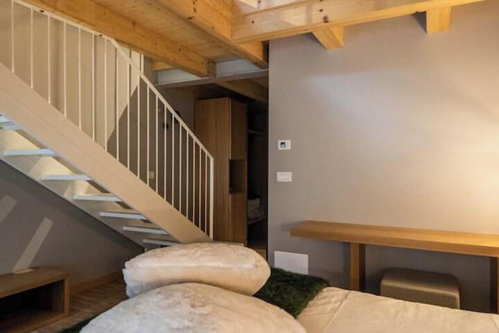 Room 15 of 85
