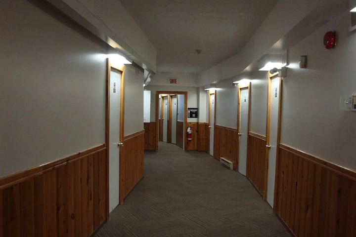 Room 11 of 23