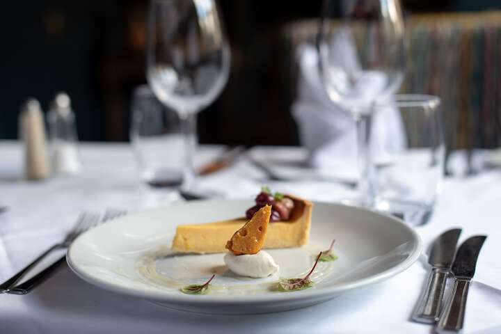 Dining 60 of 105