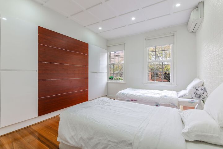 Room 4 of 23
