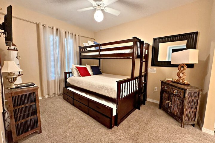 Room 43 of 90