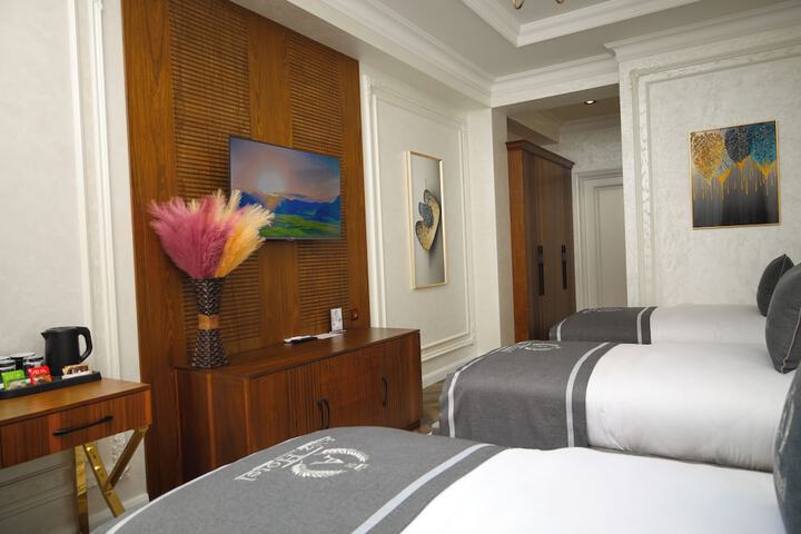 Room 11 of 67