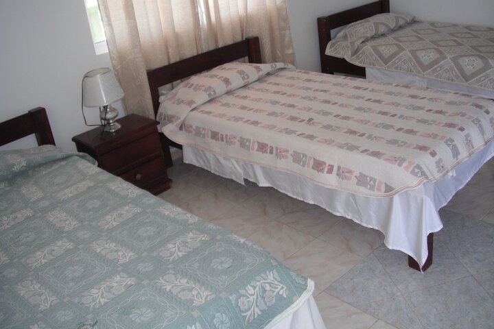 Room 3 of 32