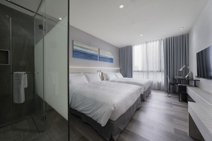 Room 6 of 54
