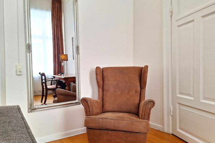 Room 34 of 60