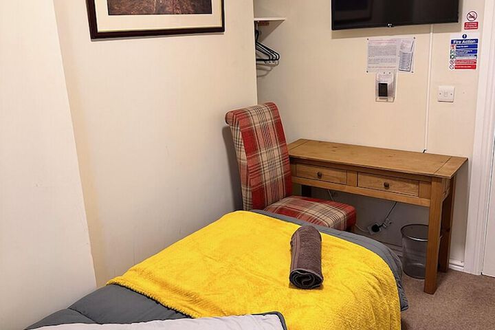 Room 11 of 89