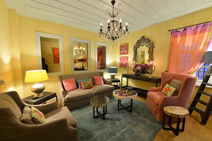 Entrance & Lobby