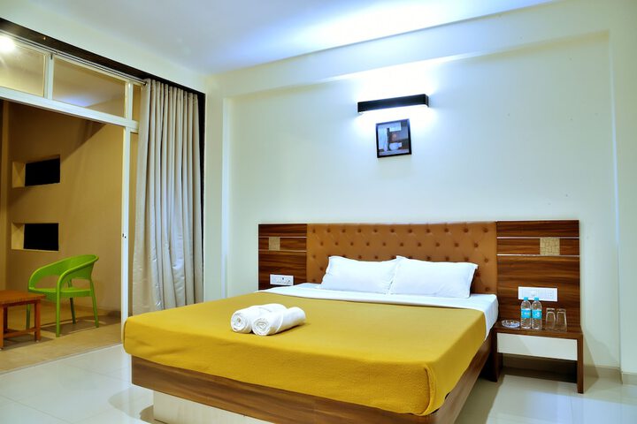Room 14 of 86