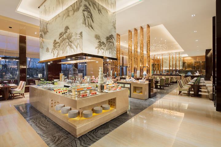 Dining Photos