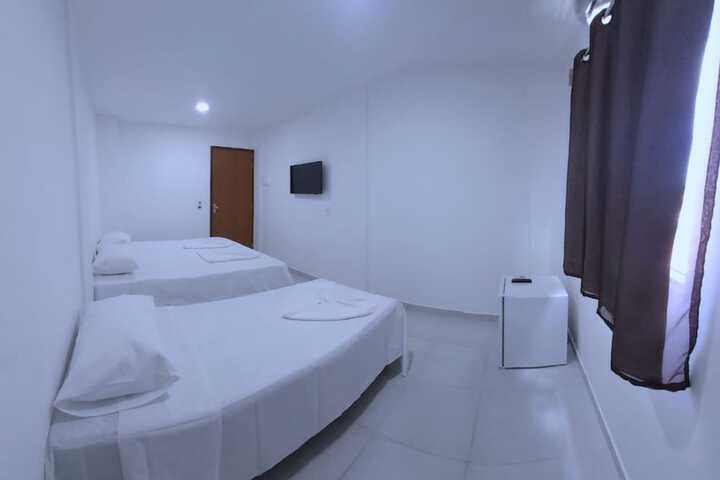 Room 10 of 65