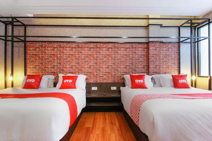 Room 21 of 33