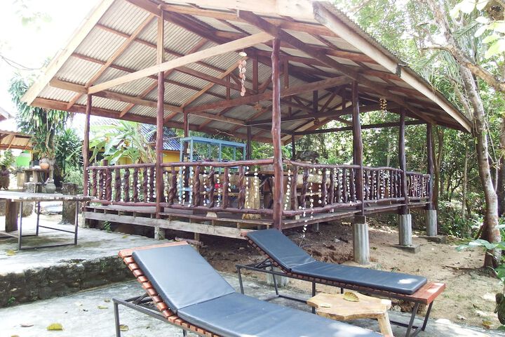 Sundeck 46 of 65