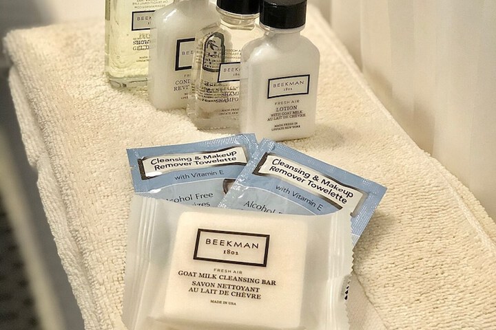 Room amenity