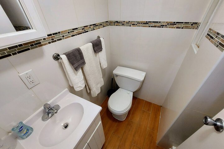Room 13 of 21