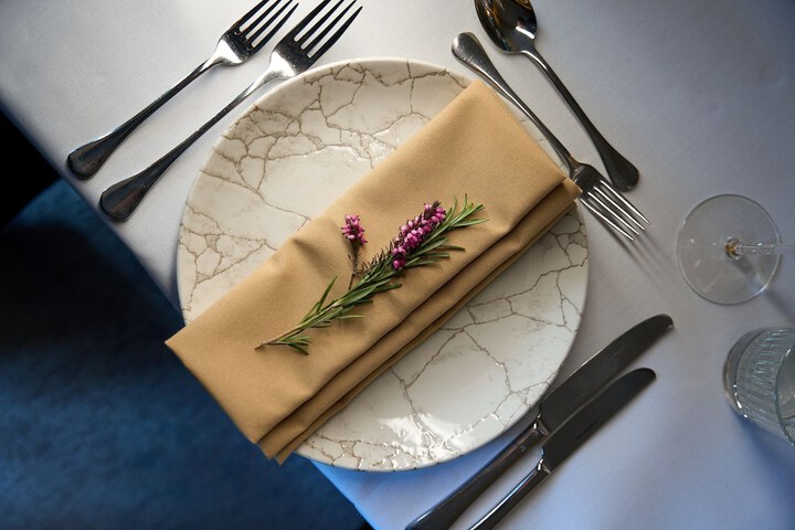 Dining 79 of 107