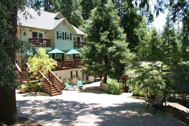 Property Grounds 53 of 61