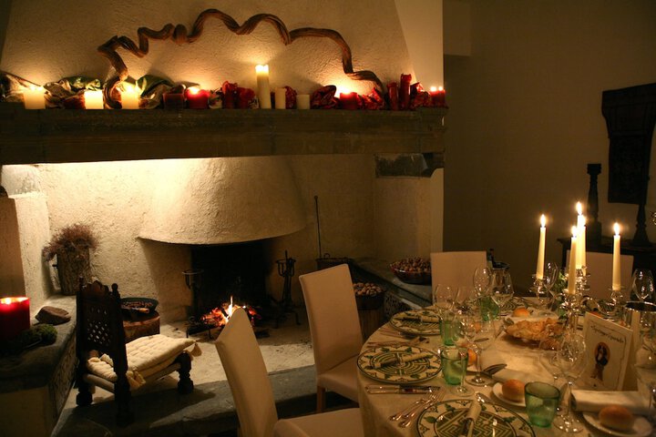 Dining 49 of 77