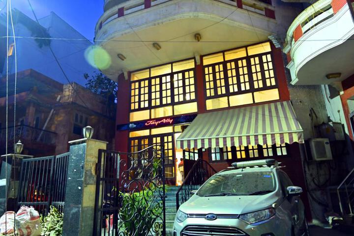 Exterior of Jay Ally Boutique Hotel