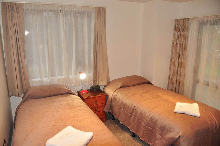 Room 8 of 110