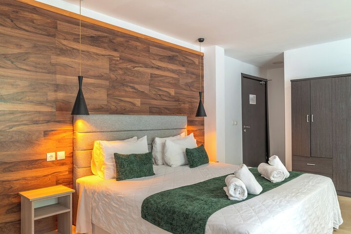 Room 21 of 87