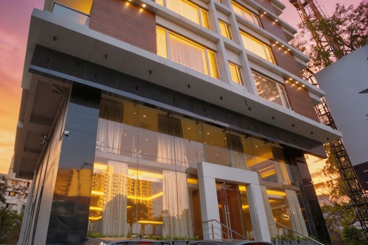 Hotel 63 of 63