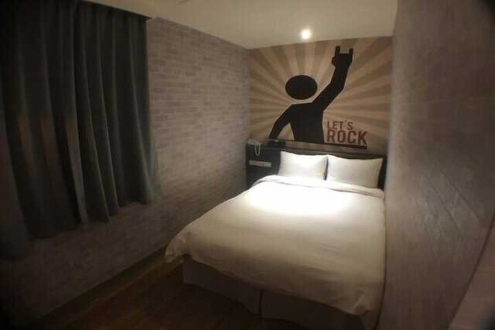 Room 31 of 50