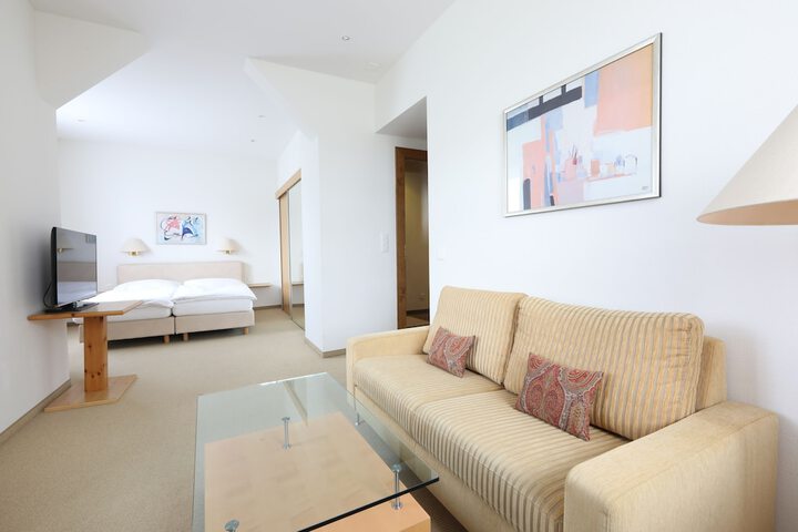 Room 34 of 60