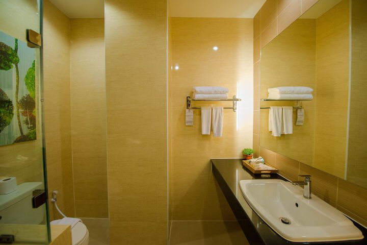 Room 15 of 79