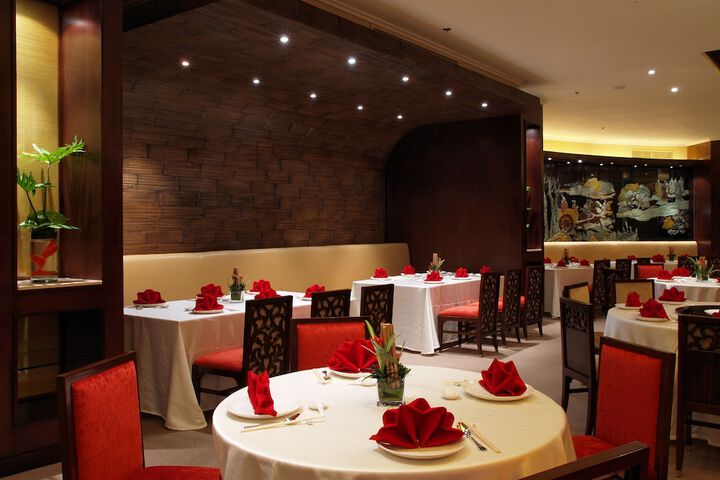 Dining 56 of 77