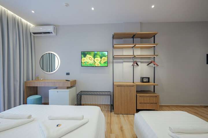 Room 3 of 57