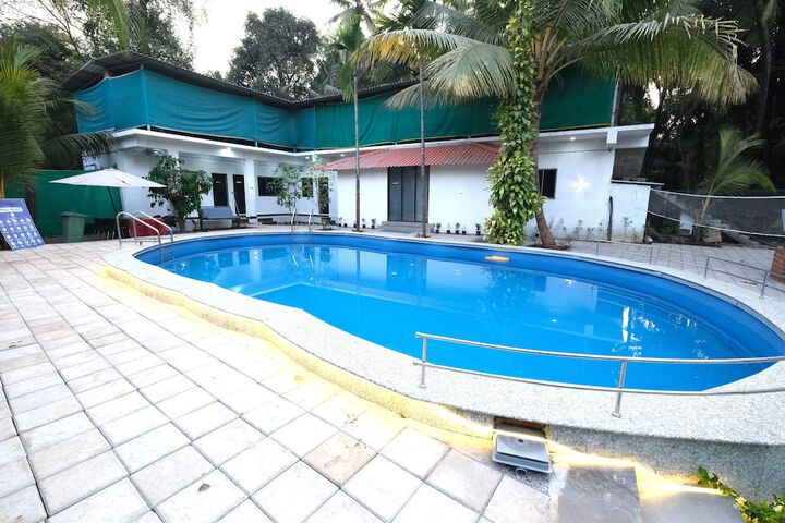 Pool 43 of 68