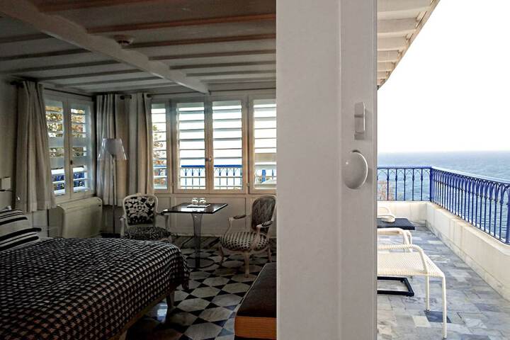 Room 20 of 65