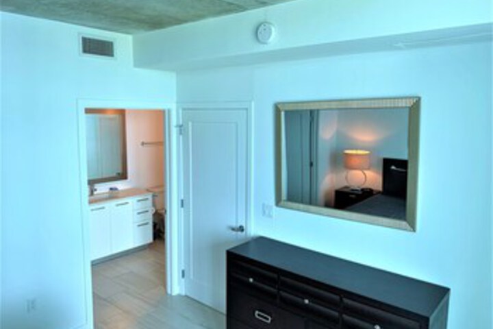 Room 64 of 72