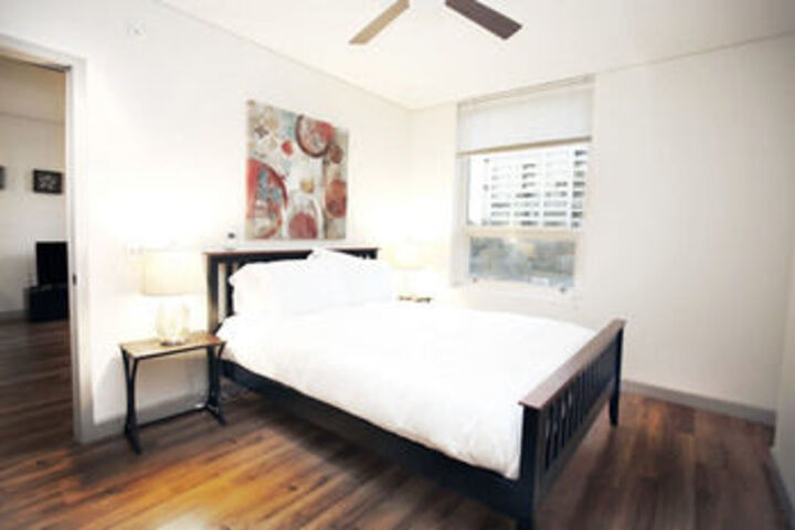 Room 7 of 30