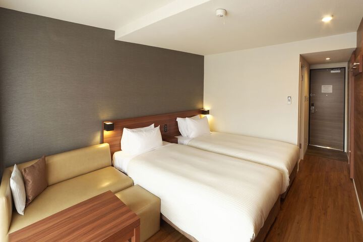 Room 21 of 96