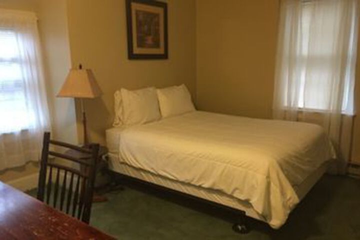 Room 32 of 48