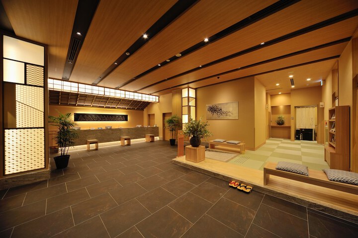 Hotel Interior 5 of 110