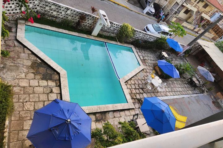 Pool 8 of 14