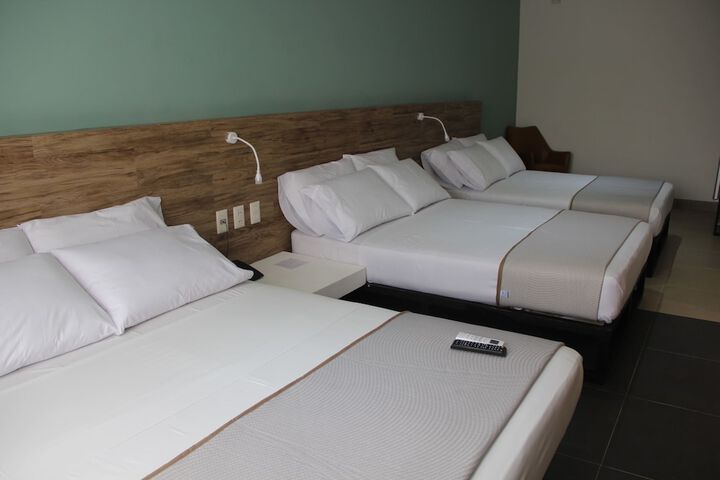 Room 27 of 118