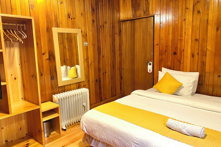 Room 10 of 84