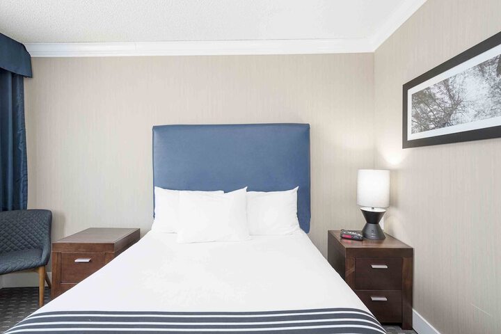 Room 16 of 21