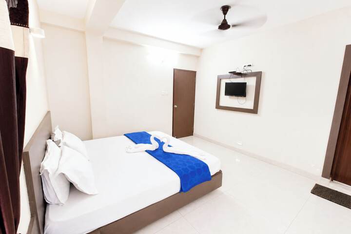 Room 4 of 14