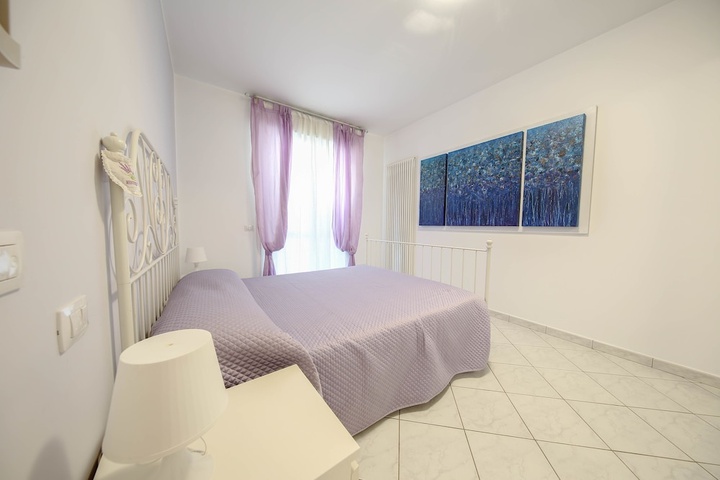 Room 6 of 21