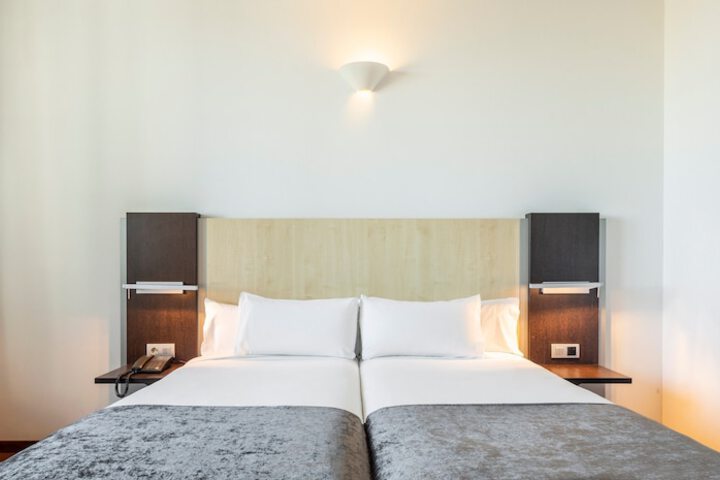 Room 18 of 59