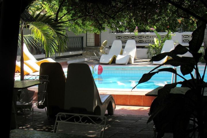 Pool 51 of 59