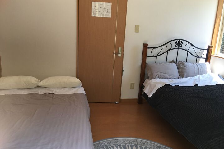 Room 3 of 21