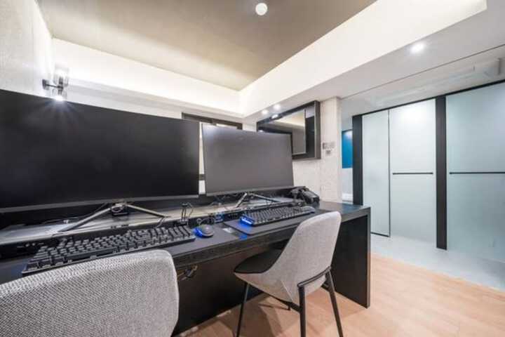 Room 15 of 56