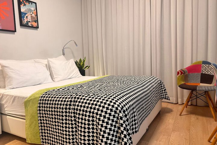 Room 13 of 35