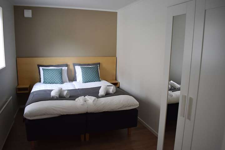 Room 7 of 66