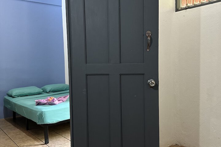 Room 9 of 17